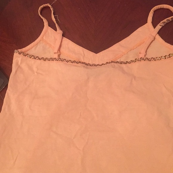 🛍🔥FREE🎁with$50 purchase,or3/$30 beaded neckline and on straps tank/cami - Picture 4 of 5